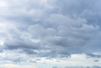 6月の空　朝の曇り空と印象的な雲30