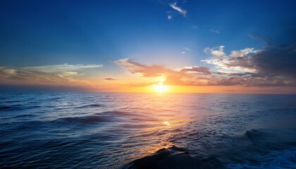 Obraz premium serene sunset over ocean