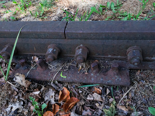 Railway track connection point, 4 screw connections