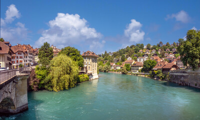 View of the Aare river and the old town of Bern from the Untertorbrücke (Lower Gate Bridge), Switzerland