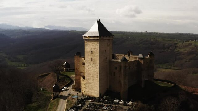 Ch&acirc;teau de Mauvezin, Pyr&eacute;n&eacute;es