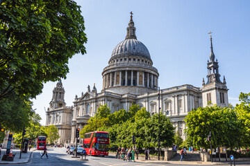 Bright exterior st pauls cathedral