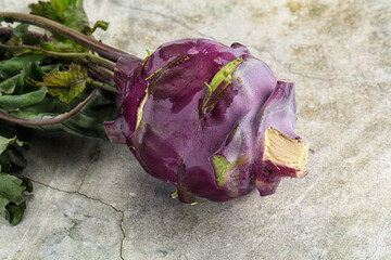 Obraz premium Ripe fresh violet kohlrabi cabbage