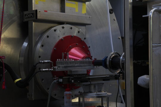 Small angle neutron scattering setup