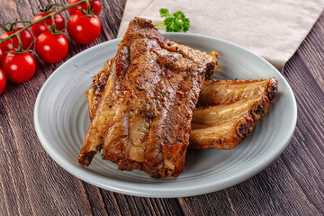 Steamed pork ribs with spices