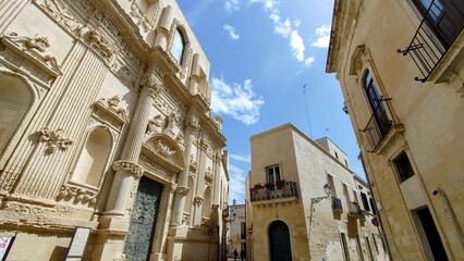 typical architecture in baroque style