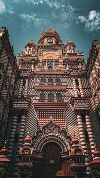 Red Mosque (Jami Ul-Alfar) &ndash; Iconic Islamic Architecture in Colombo, Sri Lanka"
