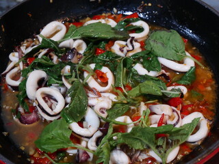 Spicy squid salad