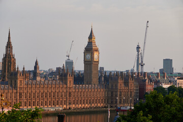 Fototapeta premium London Icons – Westminster Skyline In The Morning