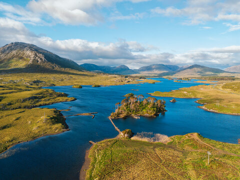 Fototapeta Aerial of Connemara national park with Twelve Pines Island Derryclare Lough.