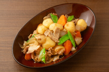 豚肉の肉じゃが
