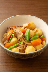 豚肉の肉じゃが