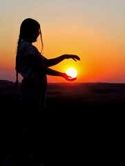 Sol, Silhuera junto ao sol ao entardecer 