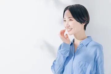 Gordijnen 女性 © naka