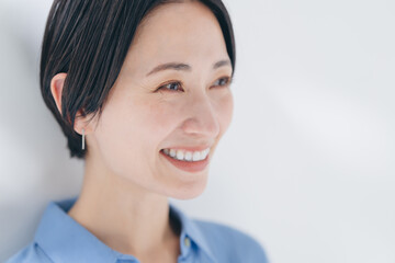 女性