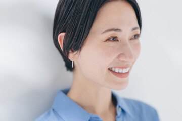 女性