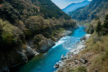 日本の川の風景