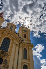 Kirchturm der Kirche Mariä Heimsuchung in Hejnice im Isergebirge 1