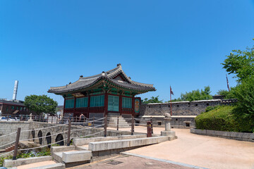수원화성 성벽길따라 가면 만나는 정조대왕의 유산.
화홍문(북수문), 수원,...