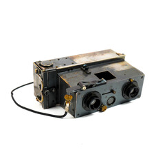 An ancient, late 19th century 3D camera using a glass plate