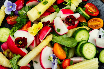 Vegetable salad with white asparagus.