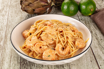 Pasta spaghetti with prawn and cream
