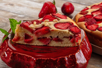 Strawberry pie tart served mint