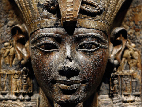 An ancient Egyptian statue or portrait of Thutmose III