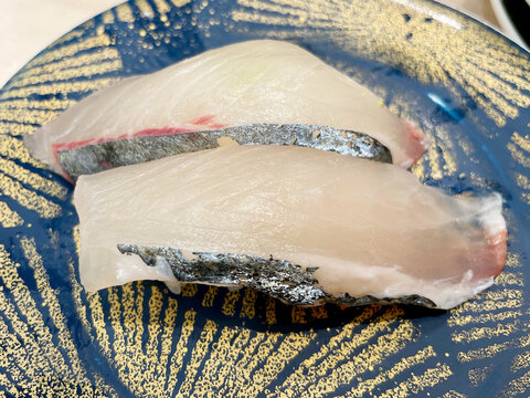 シマアジのにぎり寿司