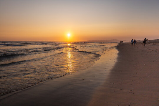 Por do sol Costa da Caparica, Portugal. 