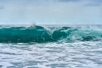 Powerful ocean wave breaking