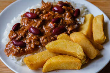 Mexican Stlye Chilli Con Carne With Chuncy Fries Or Chips