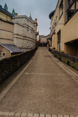 Ireland andNorthern Ireland - The remarkably preserved historic city walls of Londonderry encircle the old city, offering a unique glimpse into its rich past and providing a popular w Northern Ireland
