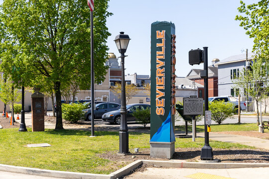 Sevierville, TN, USA - April 13, 2025: Downtown Sevierville, TN features many small shops, and restaurants, as well as a Dolly Parton statue with it being her hometown.