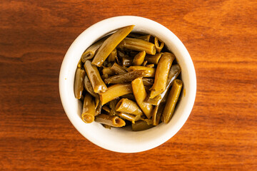 String beans in a bowl