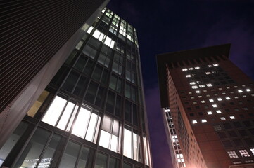 Hochhaeuser in Frankfurt, abends