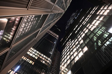 Hochhaeuser in Frankfurt, abends