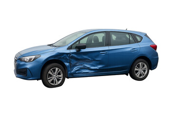 Naklejka premium Modern blue car showing extensive damage after crash on transparent background