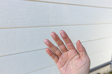 外壁塗装（チョーキング）のチェック