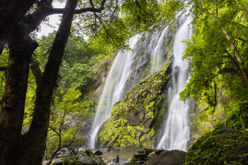 
Khlong Lan Waterfall is one of the most beautiful and grand waterfalls in Thailand. Below it is a large pool where you can swim. It is located in Khlong Lan National Park, Kamphaeng Phet