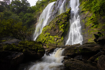 
Khlong Lan Waterfall is one of the most beautiful and grand waterfalls in Thailand. Below it is a large pool where you can swim. It is located in Khlong Lan National Park, Kamphaeng Phet