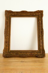 Photo frame outline, Close-up