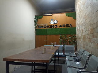 quiet atmosphere in a smoking area