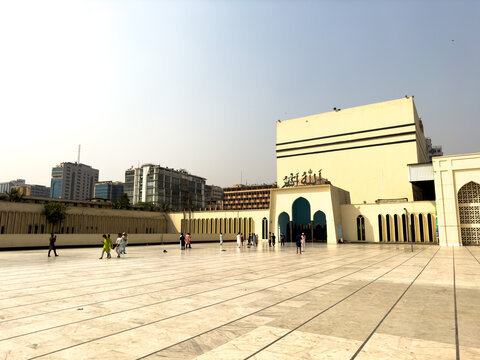 Baitul Mukarram National Mosque &ndash; Iconic Islamic Architecture and Religious Landmark in Dhaka, Bangladesh