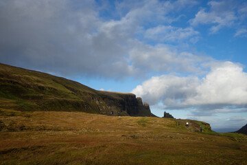 Paesaggi Spettacolari del Quiraing, Isola di Skye, Scozia