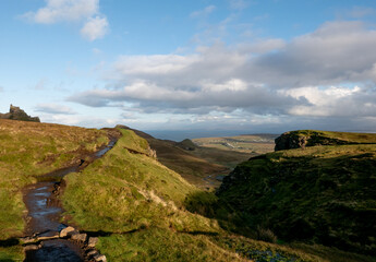 Paesaggi Spettacolari del Quiraing, Isola di Skye, Scozia