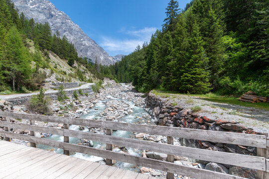bornio val zebr&ugrave; tourist town known for its winter sports facilities and uncontaminated valleys
