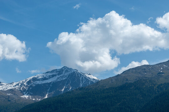 bornio val zebr&ugrave; tourist town known for its winter sports facilities and uncontaminated valleys
