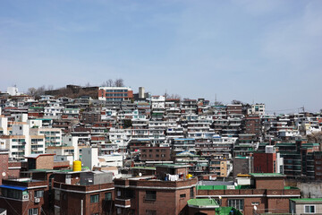 Hidden Charm of Changsin-dong: Seoul’s Hillside Mosaic by Naksan Park