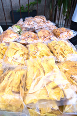 Obraz premium Varieties of local chips near the sir Selwyn Selwyn Clarke market